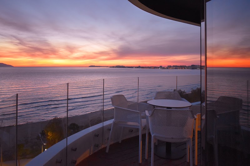 Yacht Hotel 4
