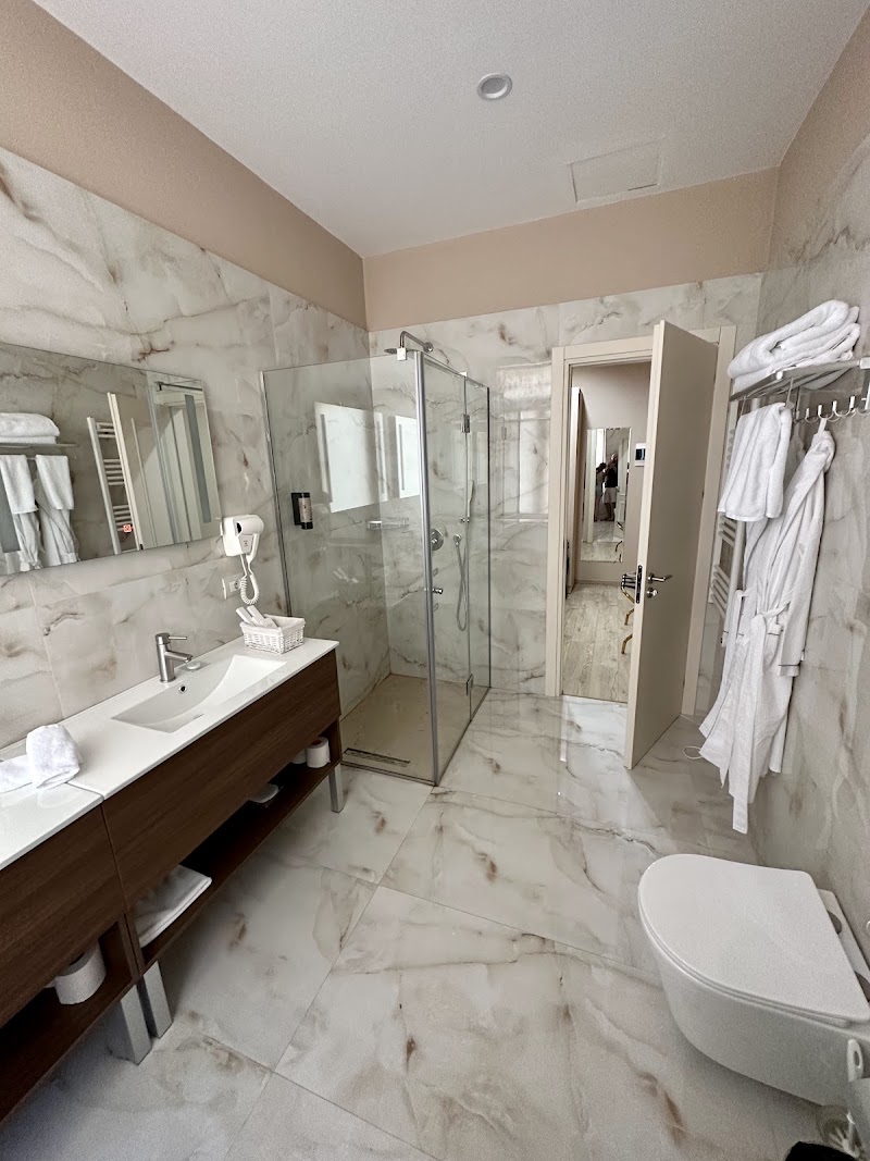 Hotel Colombo Berat 4
