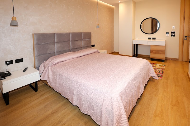 Hotel & Restaurant Grand White City Berat Albania 2