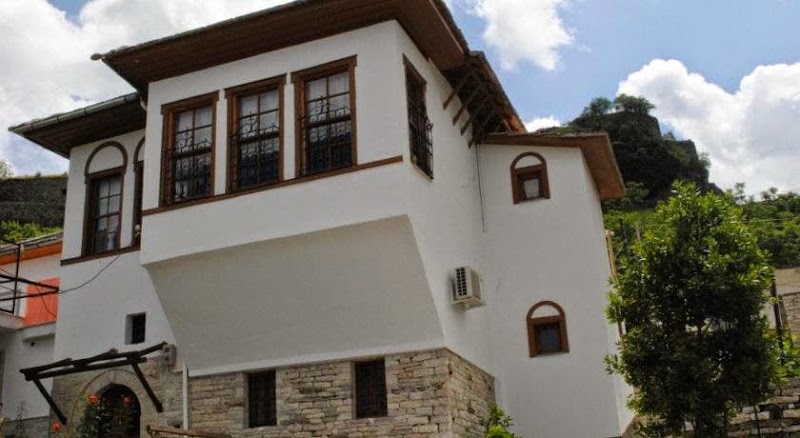 Hotel Gjirokastra 4
