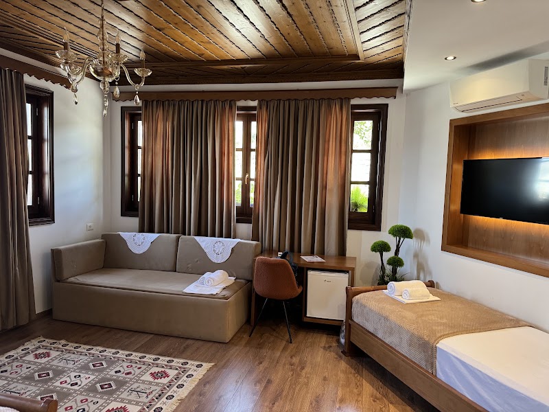 Castle Hotel 2