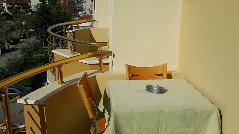 Hotel Grand 2