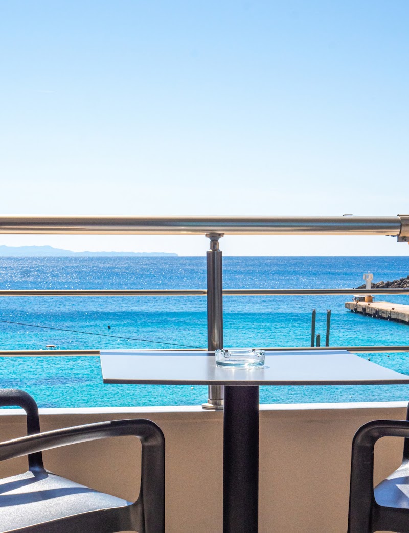 Endless Blue Himara 3